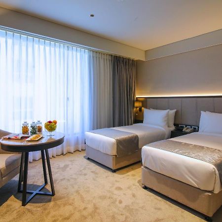 Essentia Premier Hotel Pune Wakad Pimpri-Chinchwad Esterno foto