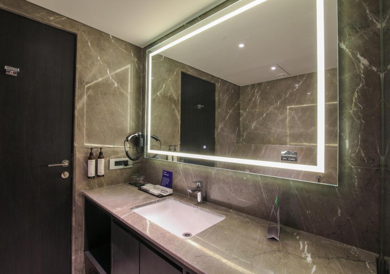 Essentia Premier Hotel Pune Wakad Pimpri-Chinchwad Esterno foto